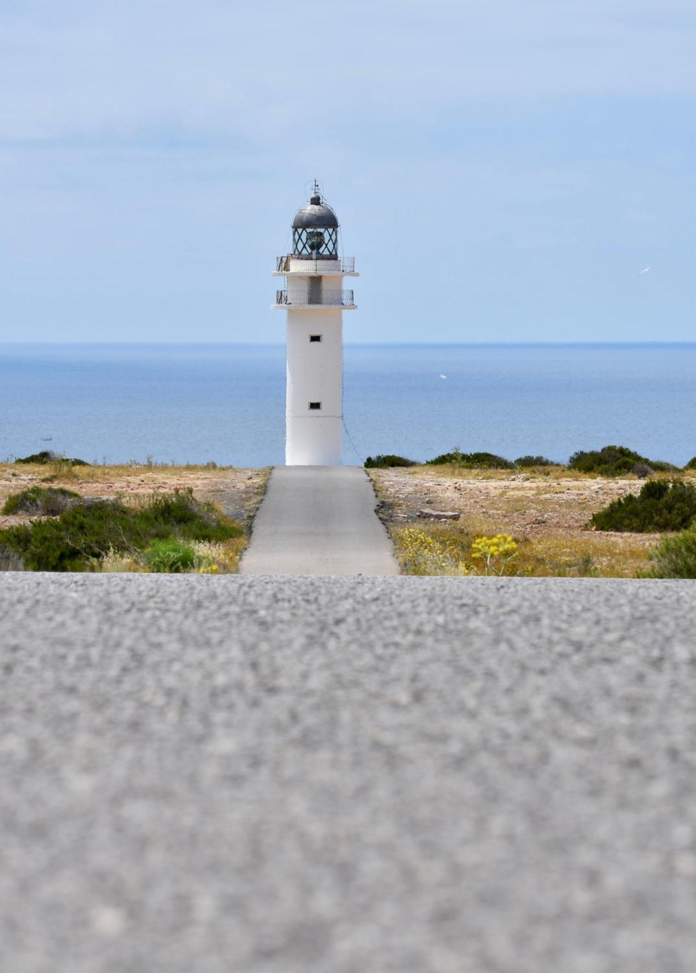 Voga Mari - Astbury Formentera Apartment Плая Мигхорн Екстериор снимка