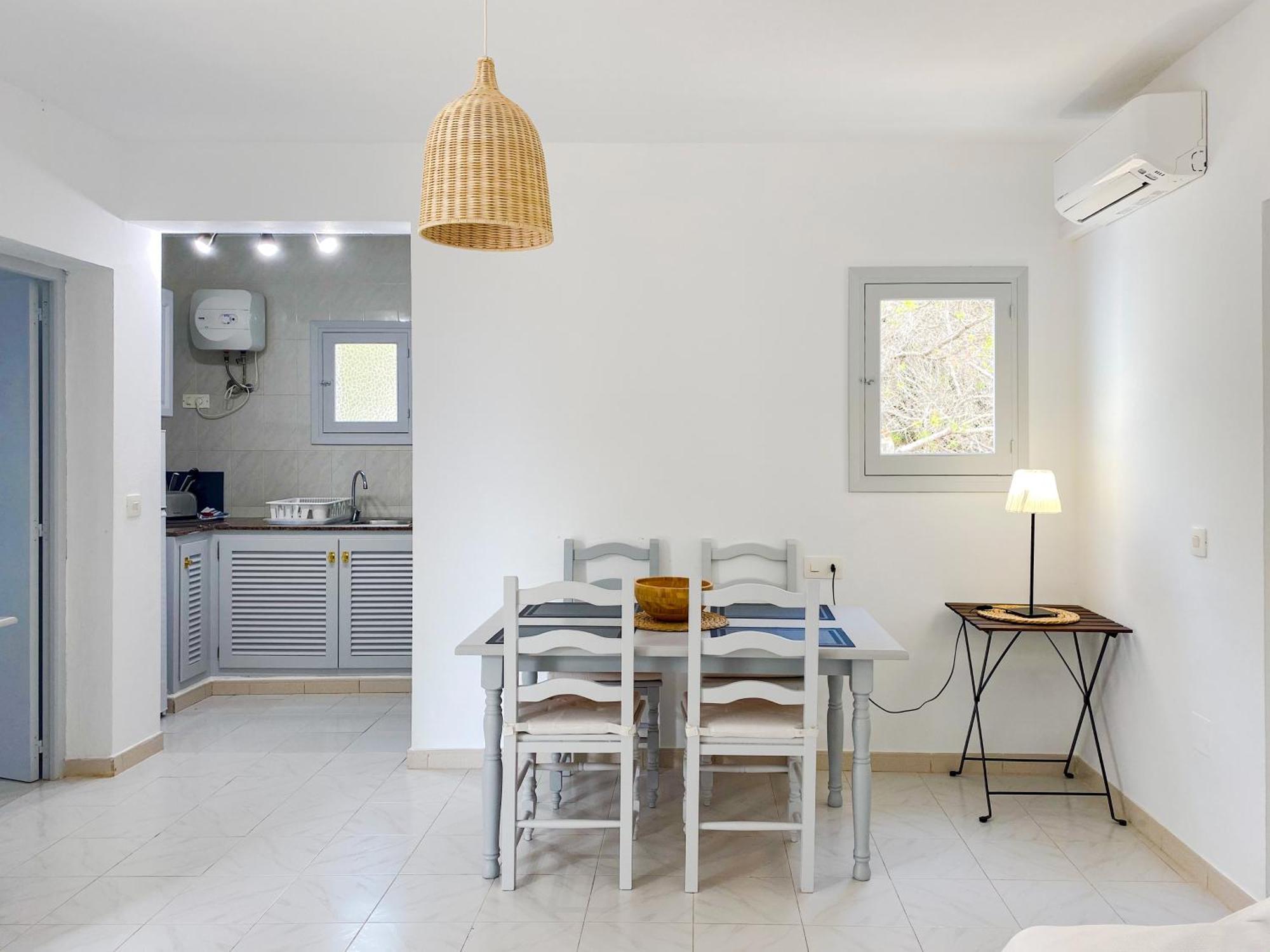 Voga Mari - Astbury Formentera Apartment Плая Мигхорн Екстериор снимка