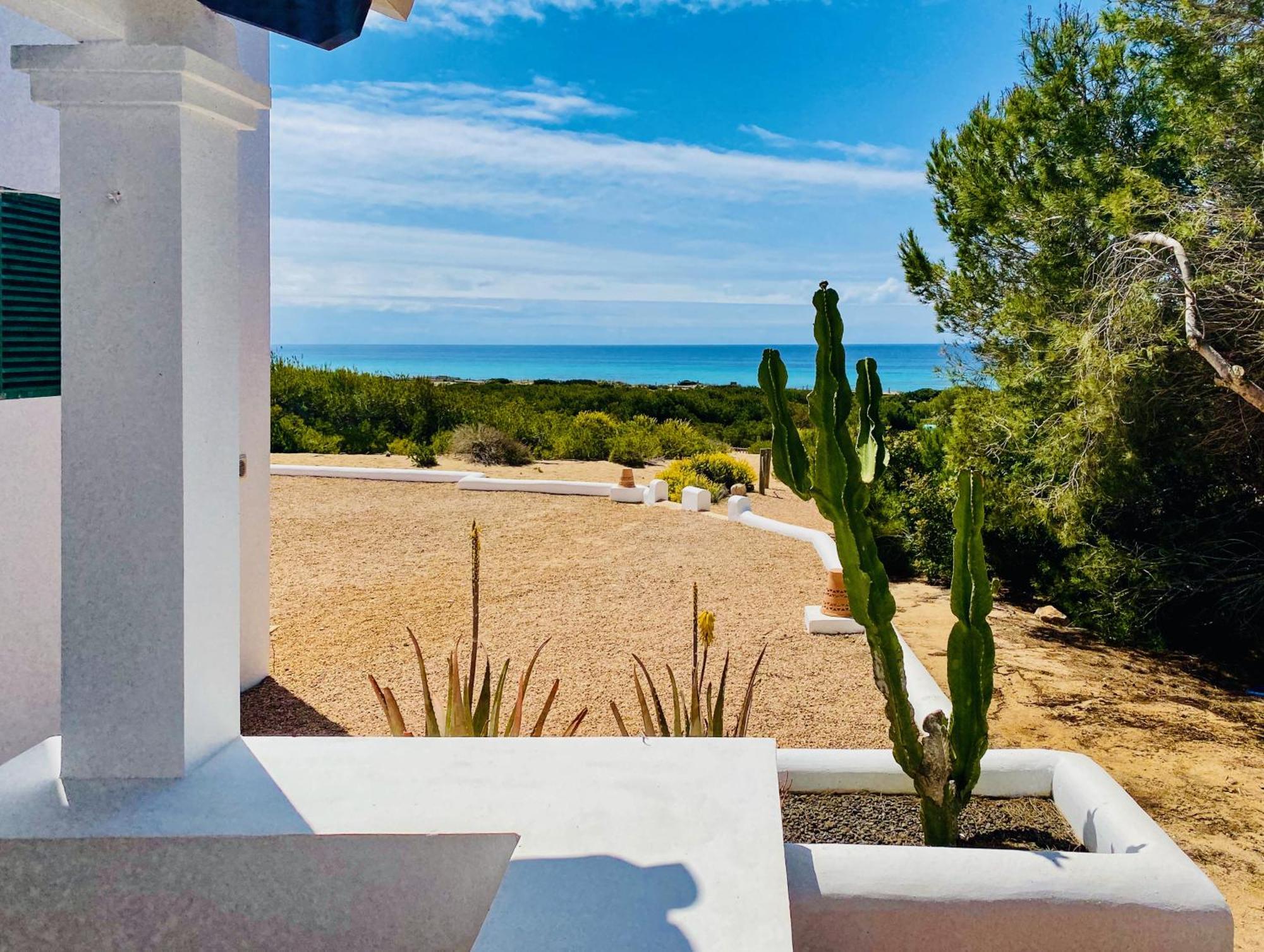Voga Mari - Astbury Formentera Apartment Плая Мигхорн Екстериор снимка