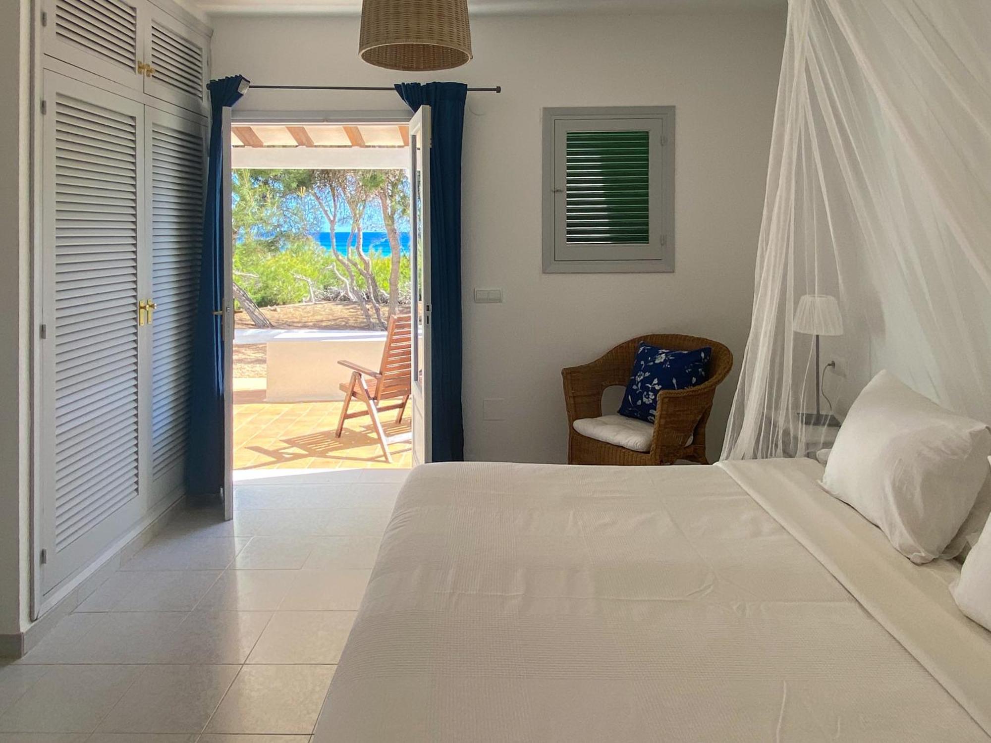 Voga Mari - Astbury Formentera Apartment Плая Мигхорн Екстериор снимка