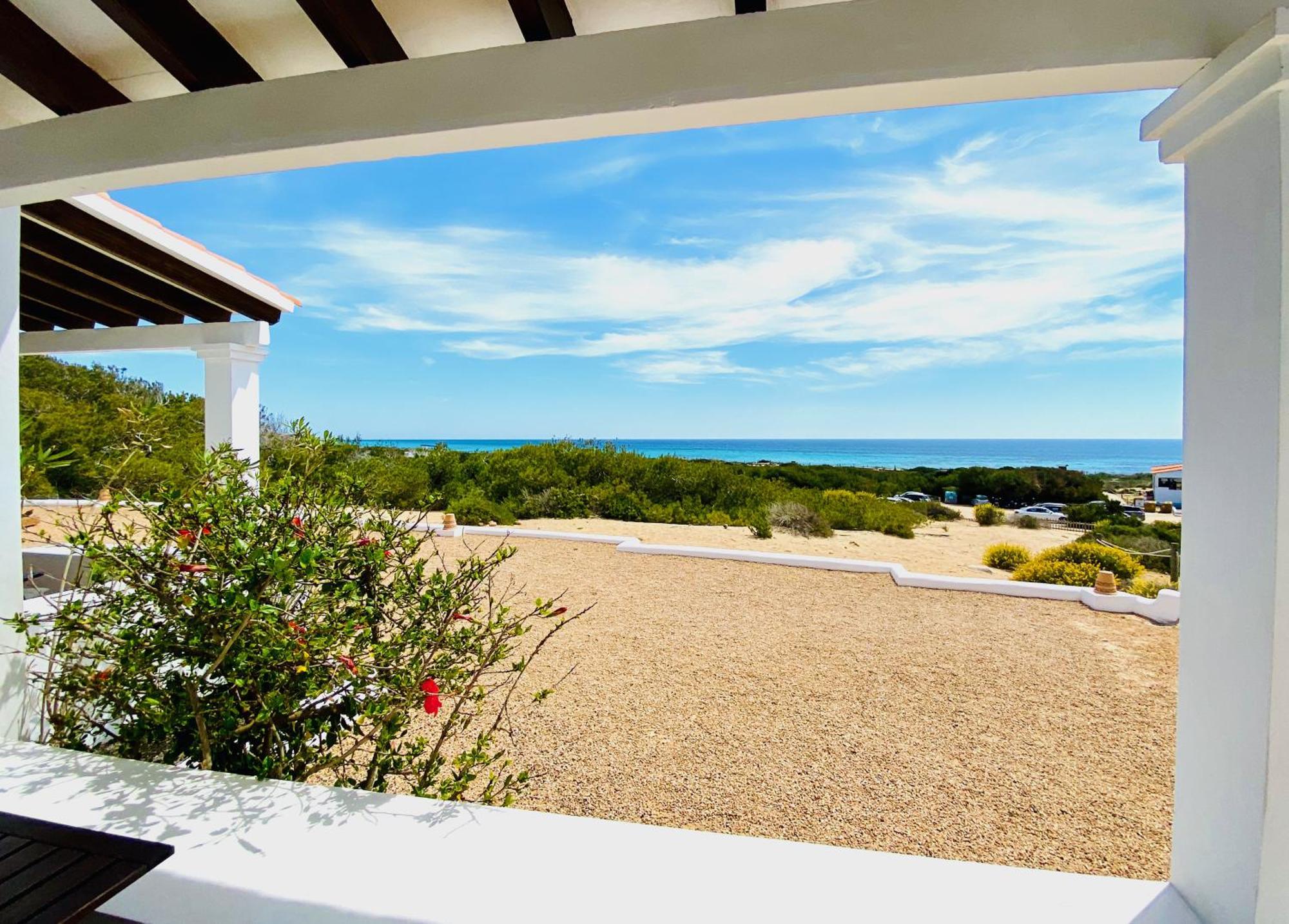 Voga Mari - Astbury Formentera Apartment Плая Мигхорн Екстериор снимка