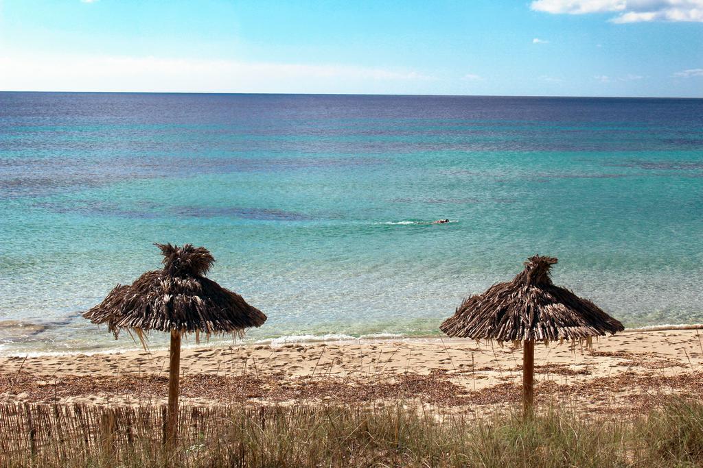 Voga Mari - Astbury Formentera Apartment Плая Мигхорн Екстериор снимка
